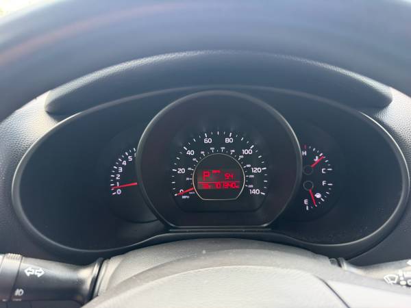 Kia, dovoz USA — foto 10 z 12