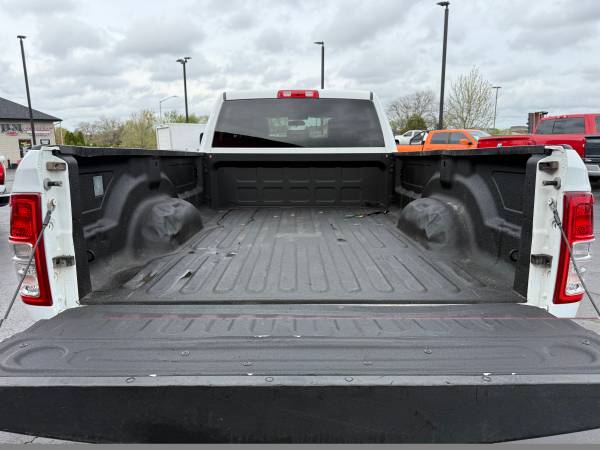 2023 RAM, dovoz USA — foto 7 z 12