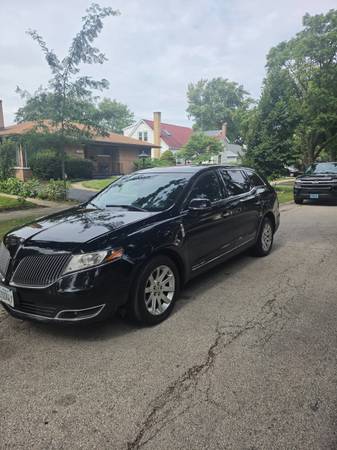 2016 Lincoln, dovoz USA — foto 2 z 12