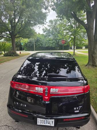 2016 Lincoln, dovoz USA — foto 4 z 12