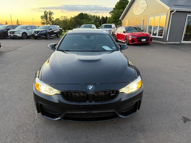2017 BMW M4, 98 000 km, dovoz Kanada — foto 2 z 5