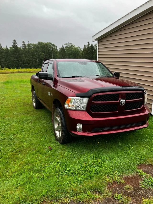 2017 Dodge Ram1500, 179 271 km, dovoz Kanada — foto 2 z 5