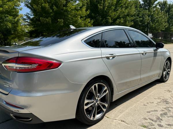 2020 Ford, dovoz USA — foto 9 z 12