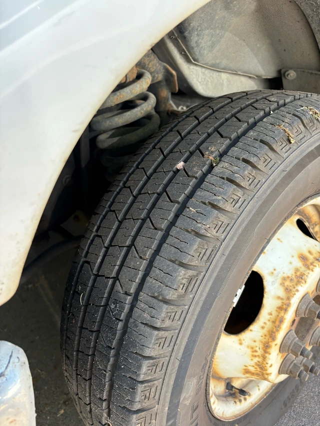 2012 Ford E-450, 101 000 km, dovoz Kanada — foto 5 z 5