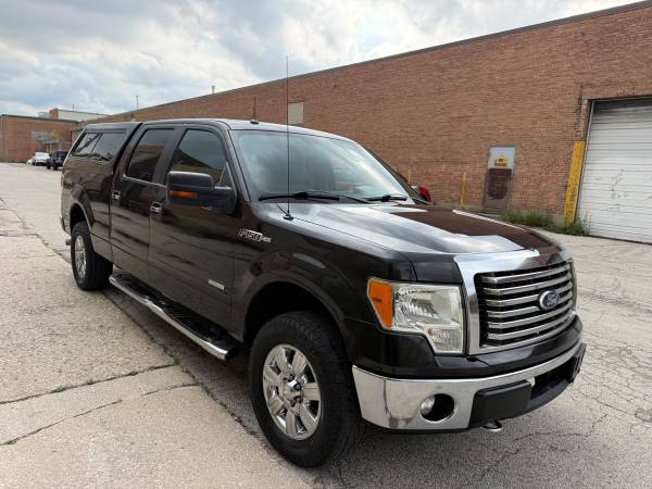 2014 Ford, dovoz USA — foto 2 z 12
