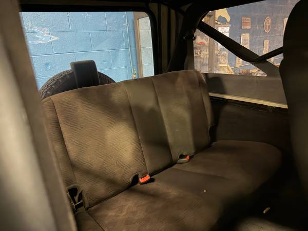 2005 Jeep, dovoz USA — foto 11 z 12