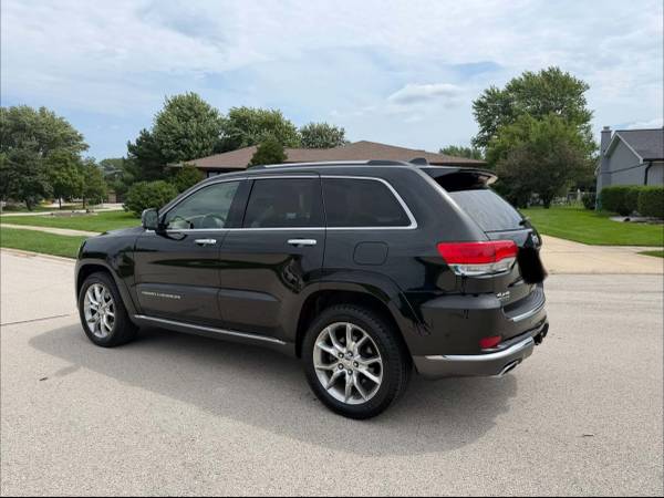 2016 Jeep, dovoz USA — foto 5 z 11