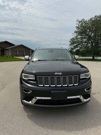 2016 Jeep, dovoz USA — foto 8 z 11