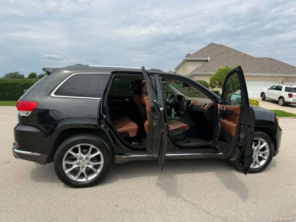 2016 Jeep, dovoz USA — foto 9 z 11