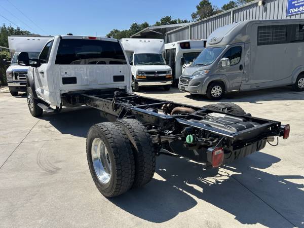 2023 Ford, dovoz USA — foto 2 z 12