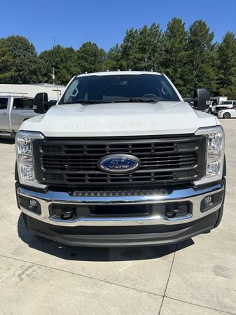 2023 Ford, dovoz USA — foto 3 z 12