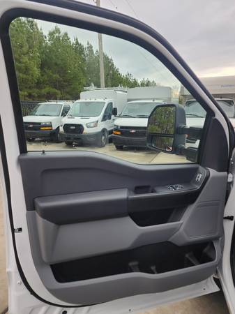 2023 Ford, dovoz USA — foto 9 z 12