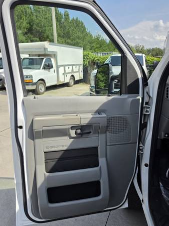 2019 Ford, dovoz USA — foto 10 z 12