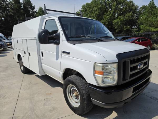 2019 Ford, dovoz USA — foto 7 z 12