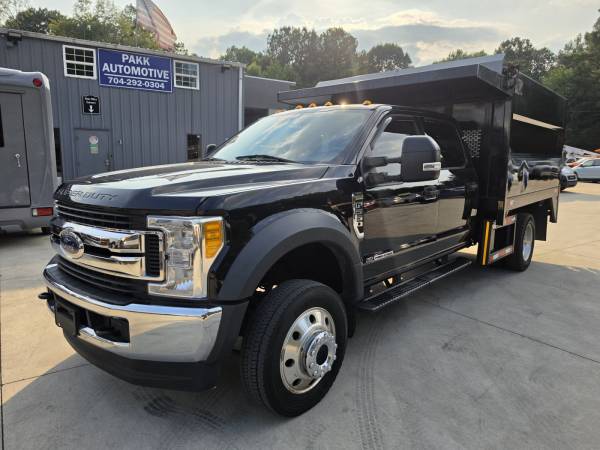 2017 Ford, dovoz USA — foto 2 z 12