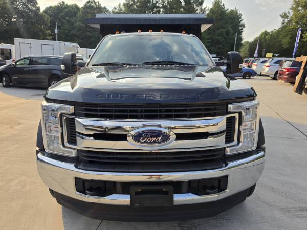 2017 Ford, dovoz USA — foto 9 z 12