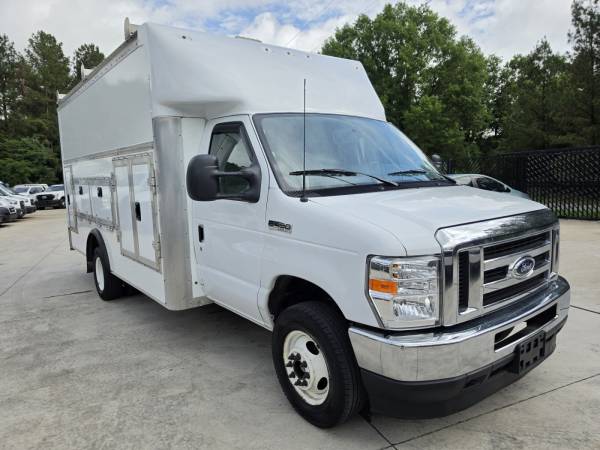 2024 Ford, dovoz USA — foto 7 z 12