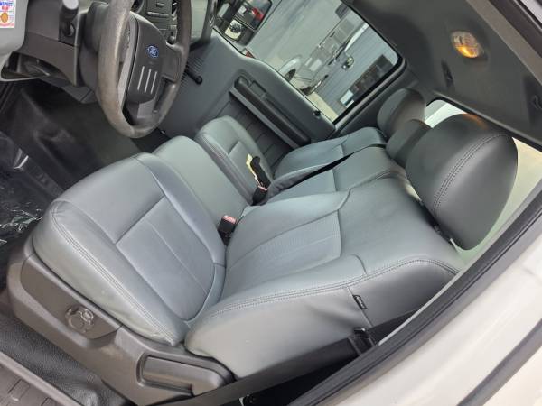2016 Ford, dovoz USA — foto 10 z 12