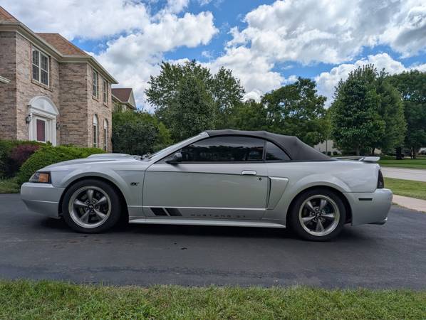 2003 Ford, dovoz USA — foto 5 z 12