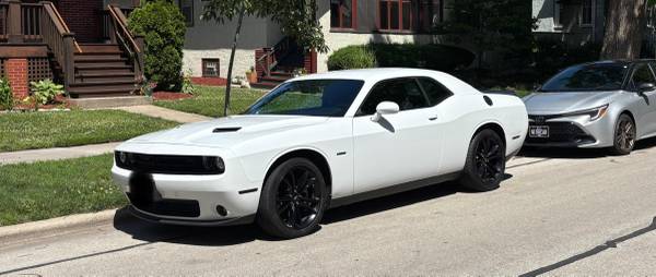 2018 Dodge, dovoz USA — foto 2 z 12