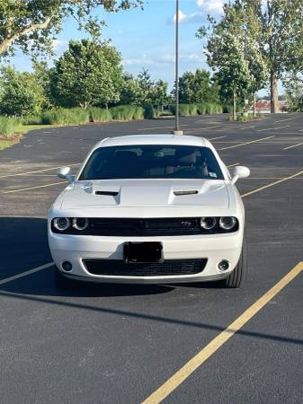 2018 Dodge, dovoz USA — foto 4 z 12