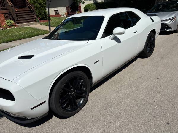 2018 Dodge, dovoz USA — foto 6 z 12
