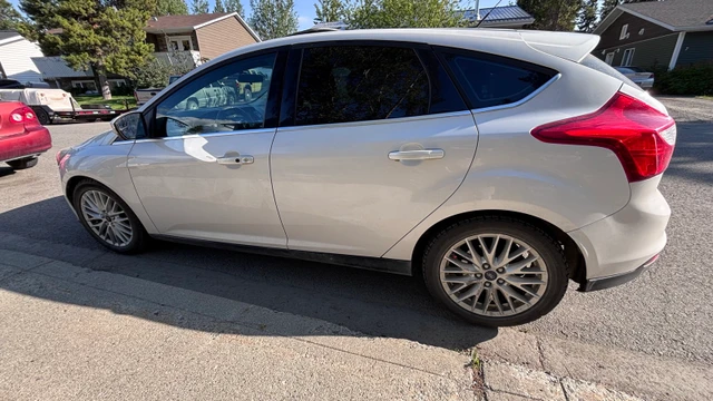 2013 Ford Focus Titanium, 200 000 km, dovoz Kanada — foto 3 z 5