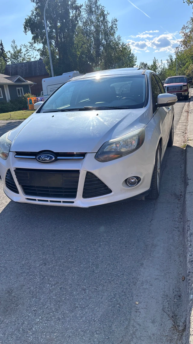 2013 Ford Focus Titanium, 200 000 km, dovoz Kanada — foto 4 z 5
