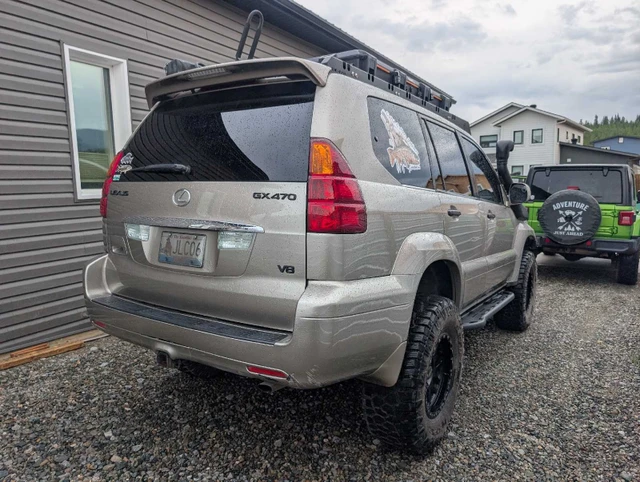2004 Lexus Gx, zlatá, 227 000 km, dovoz Kanada — foto 2 z 5