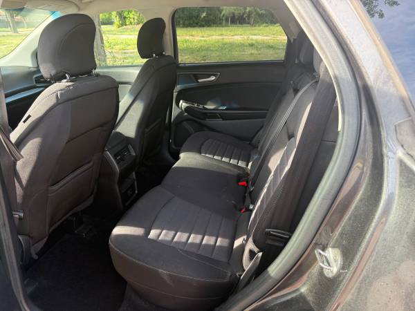 2015 Ford, dovoz USA — foto 4 z 6