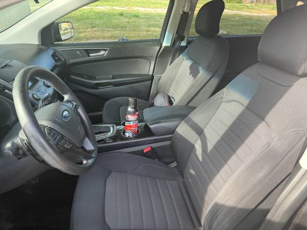 2015 Ford, dovoz USA — foto 5 z 6
