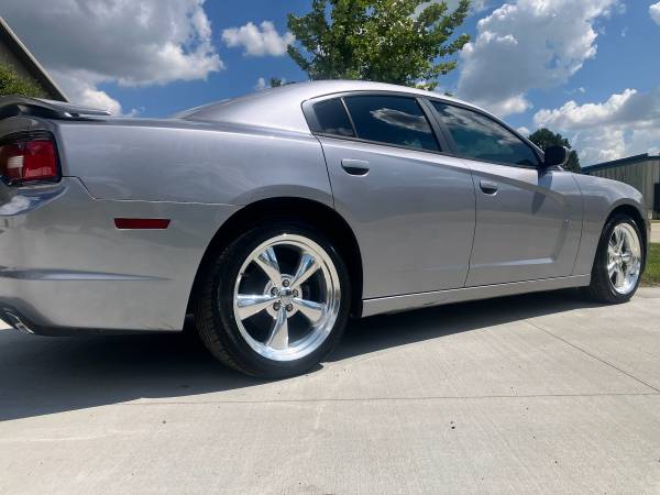 2013 Dodge, dovoz USA — foto 3 z 12