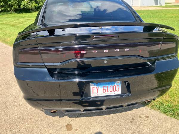 2014 Dodge, dovoz USA — foto 11 z 12