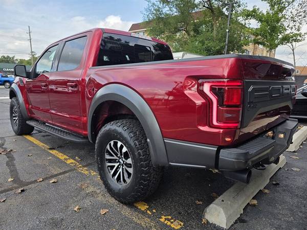 2019 Ford, dovoz USA — foto 8 z 12