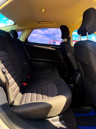 2018 Ford, dovoz USA — foto 10 z 12