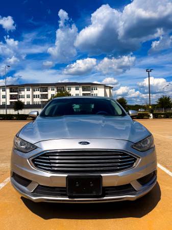 2018 Ford, dovoz USA — foto 2 z 12
