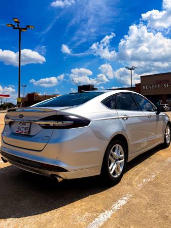 2018 Ford, dovoz USA — foto 4 z 12