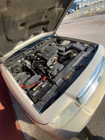 2008 Ford, modrá, dovoz USA — foto 11 z 12