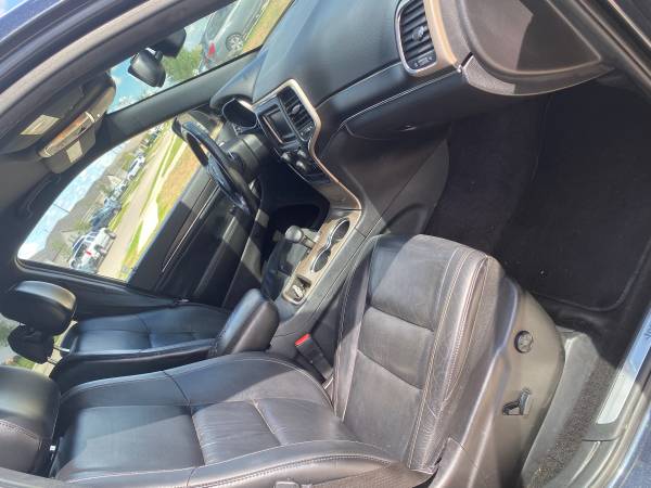 2015 Jeep, dovoz USA — foto 9 z 12