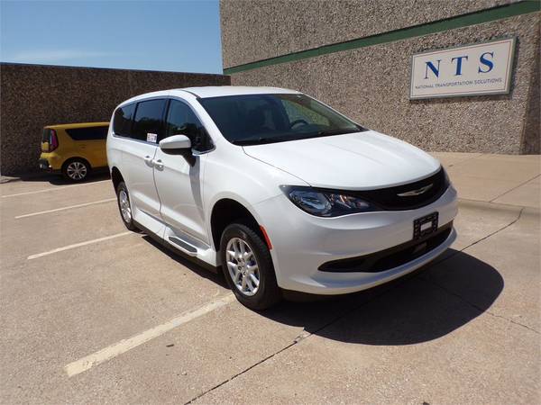 Chrysler, dovoz USA — foto 3 z 12