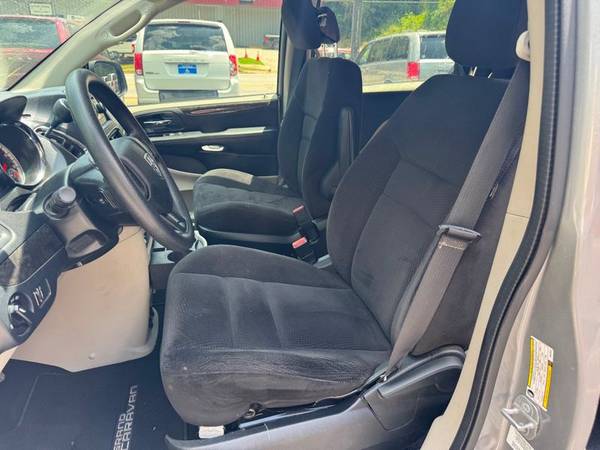 2014 Dodge, dovoz USA — foto 10 z 12