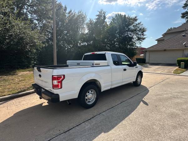 2019 Ford, dovoz USA — foto 2 z 12