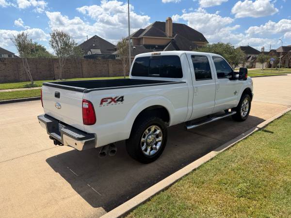 2016 Ford, dovoz USA — foto 6 z 10