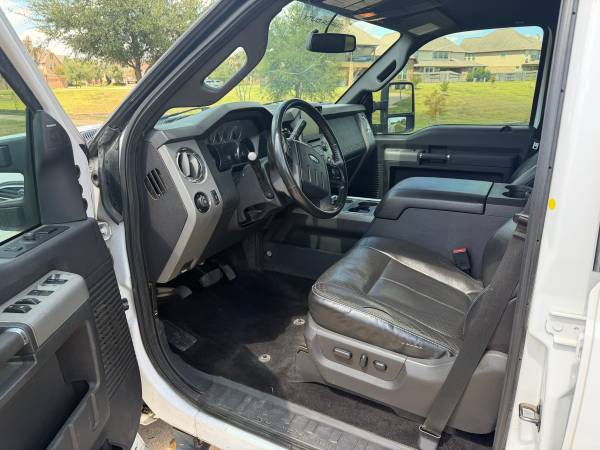 2016 Ford, dovoz USA — foto 7 z 10