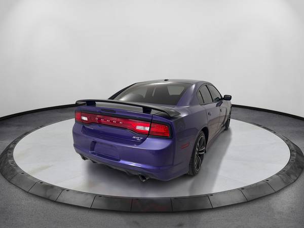 2014 Dodge, dovoz USA — foto 2 z 11