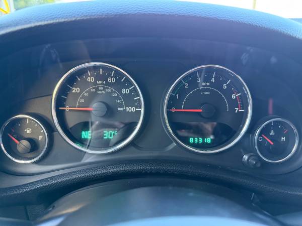 2011 Jeep, dovoz USA — foto 11 z 12