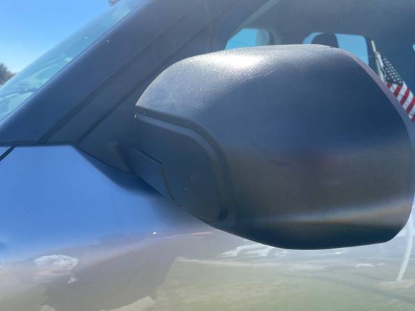 2021 Ford, dovoz USA — foto 5 z 12