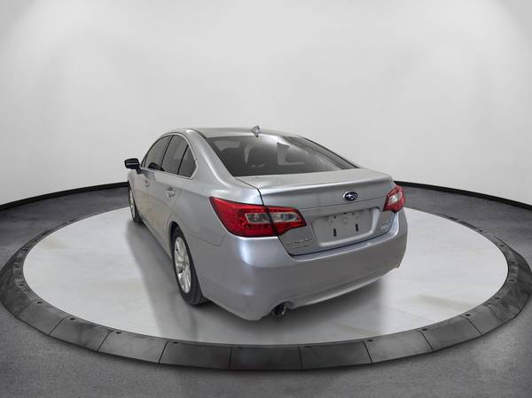 2017 Subaru, dovoz USA — foto 4 z 11