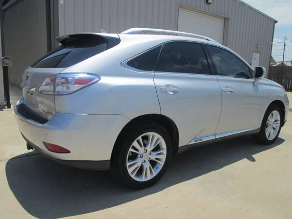 2010 Lexus, dovoz USA — foto 4 z 12