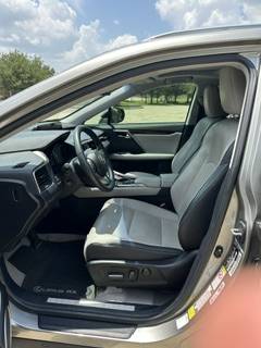 2017 Lexus, dovoz USA — foto 10 z 11